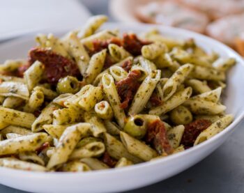 Ensalada de Pasta con Vinagreta de Yogur